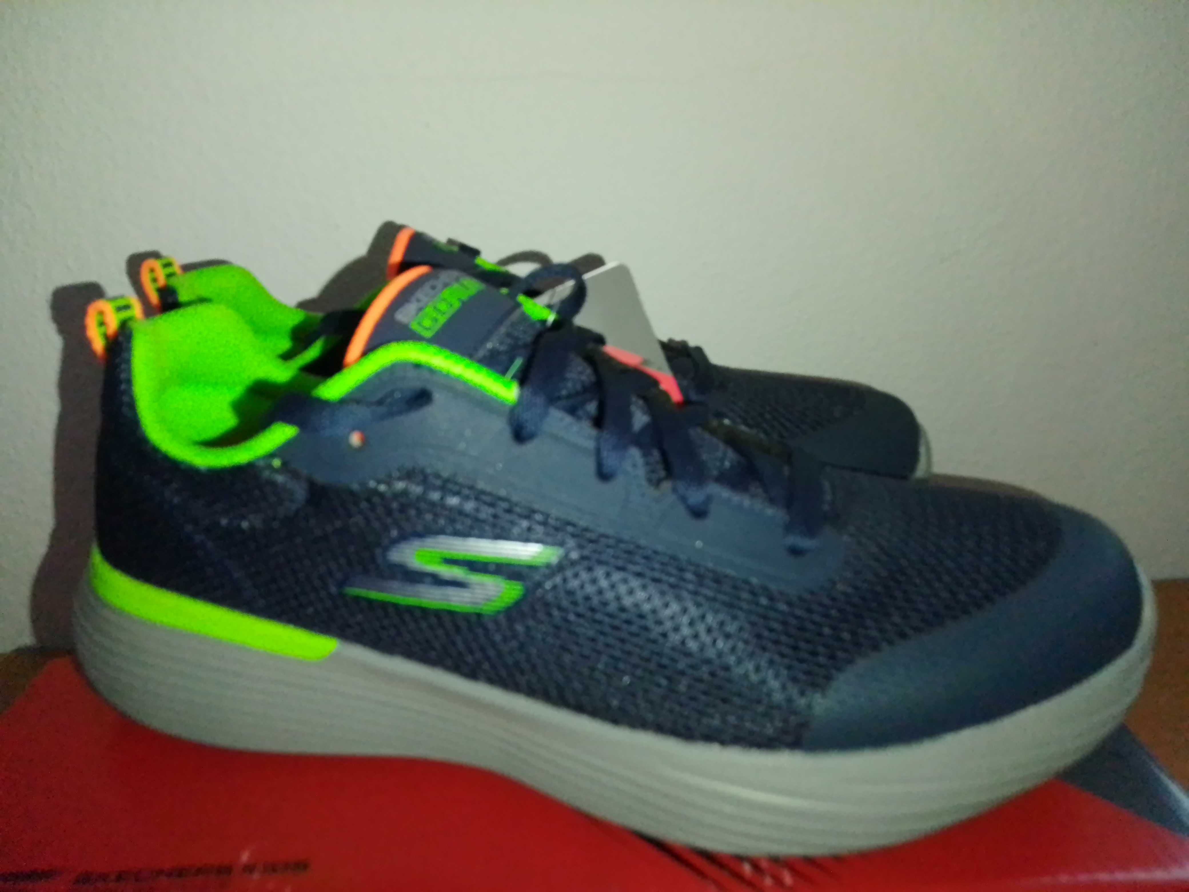 Sapatilhas Skechers Go Run 400 V2 Omega Sneaker [inclui portes]
