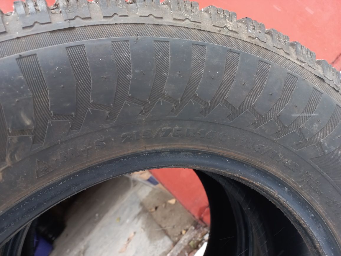 215 75 16C Nokian