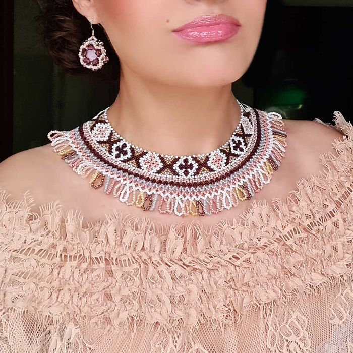 Набори прикрас різні:  силянка намисто сережки браслет коричн хакі