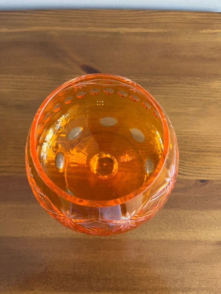 Duży kielich, puchar, wazon pomarańczowy kryształ.
