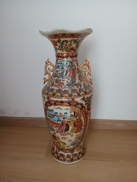 Jarrão com motivos chineses