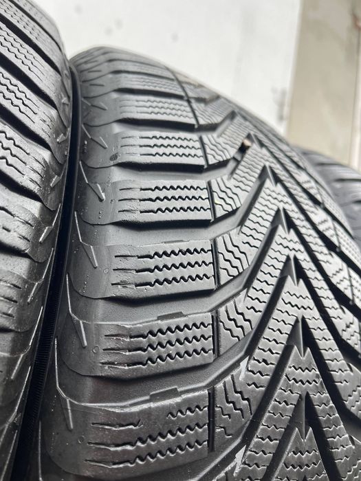 Шини 205/55 r16 Vredestein (підрозділ Bridgestone)
