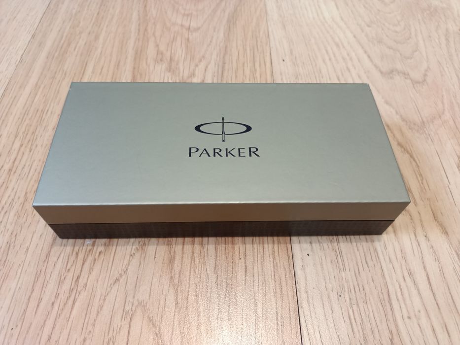 Срібна кулькова ручка Parker SONNET Cisele Silver PGT BP 88 132