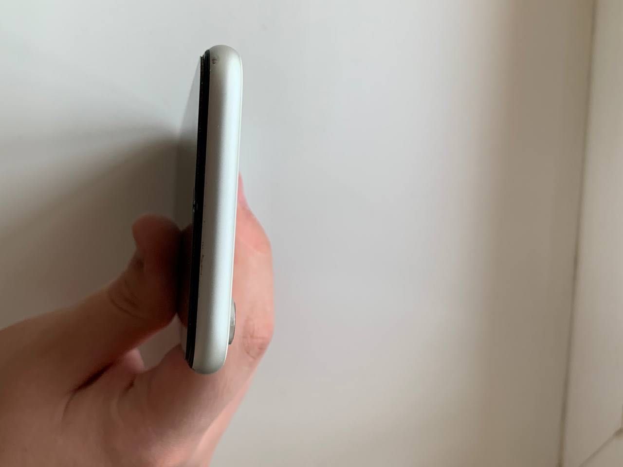 iPhone XR  на 128 Gb