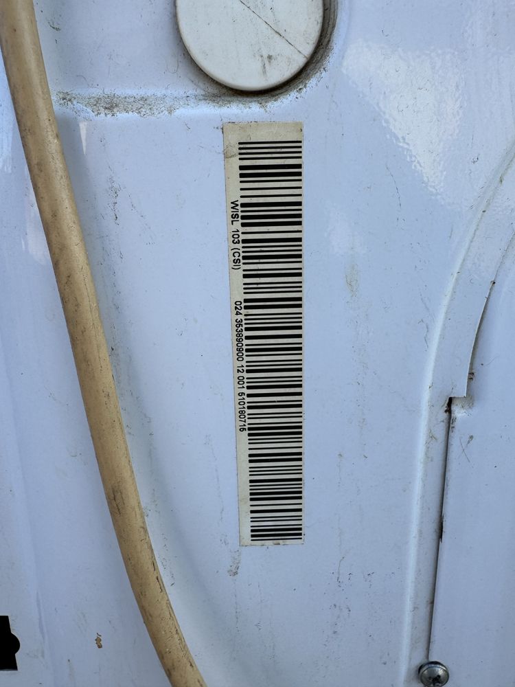 Продам пральну машину Indesit