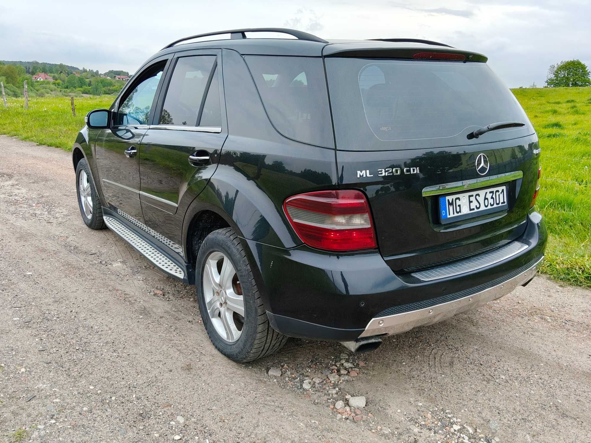 Mercedes ML * W164 * 320CDI * V6 *Automat* 4Matic * Xenon* PDC * DE *