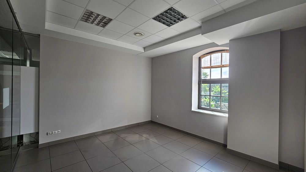 Lokal 23m2 - Biuro do wynajęcia Centrum miasta Parking