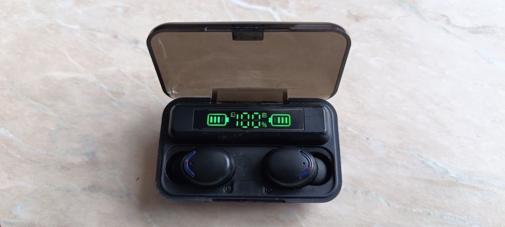 Słuchawki bezprzewodowe bluetooth z funkcją powerbank