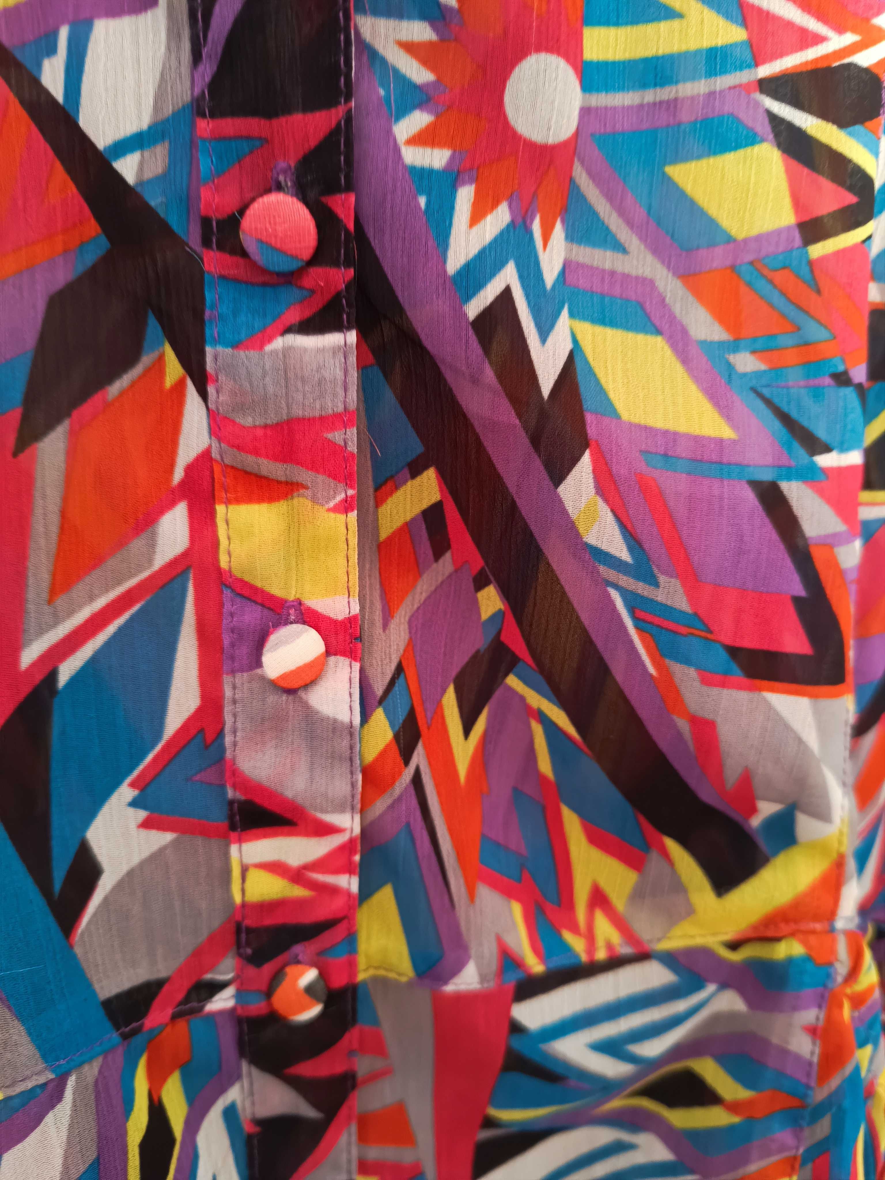 Camiseiro tamanho M botões forrados, mistura de cores com cito