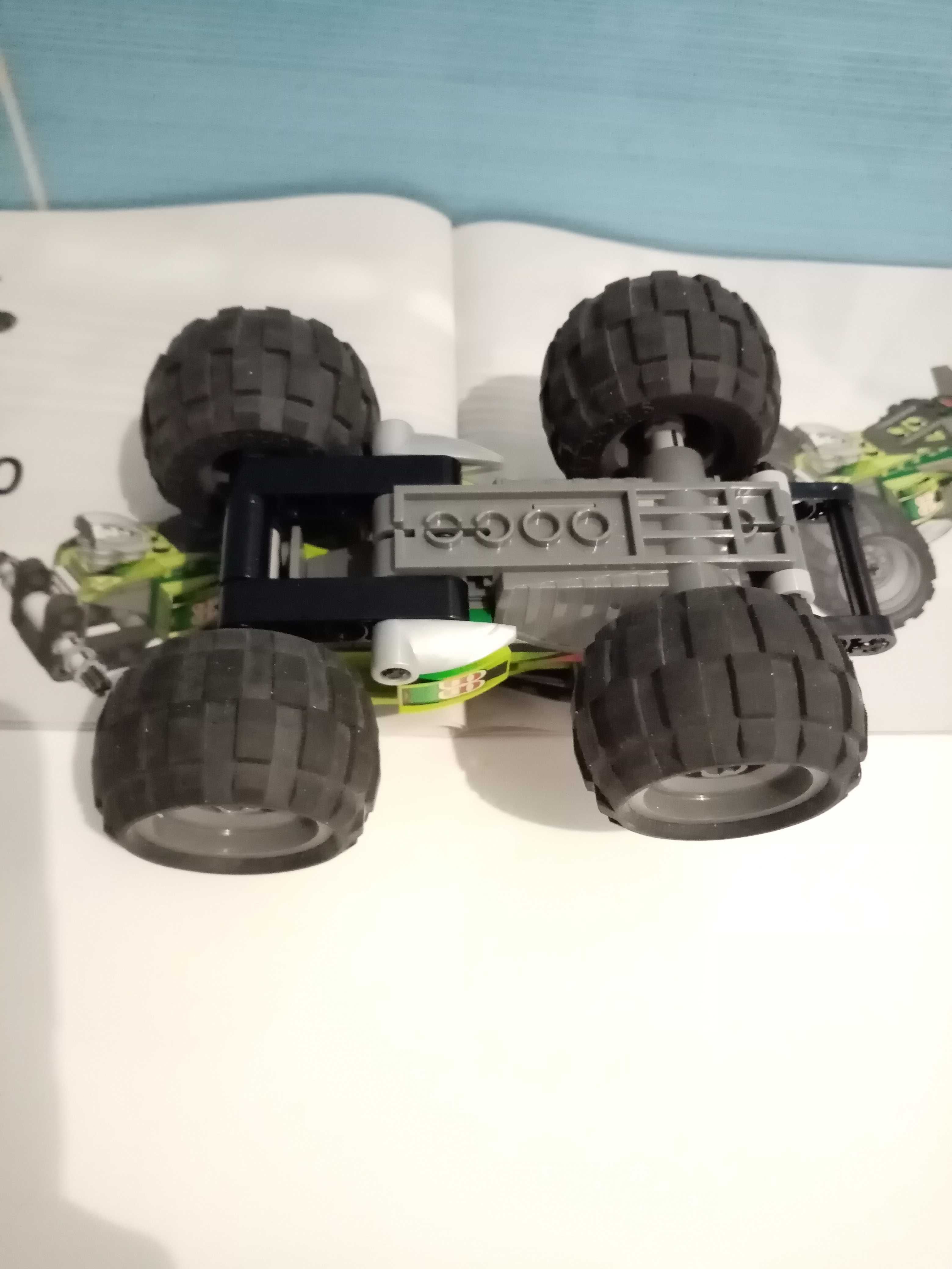 Samochodzik Lego