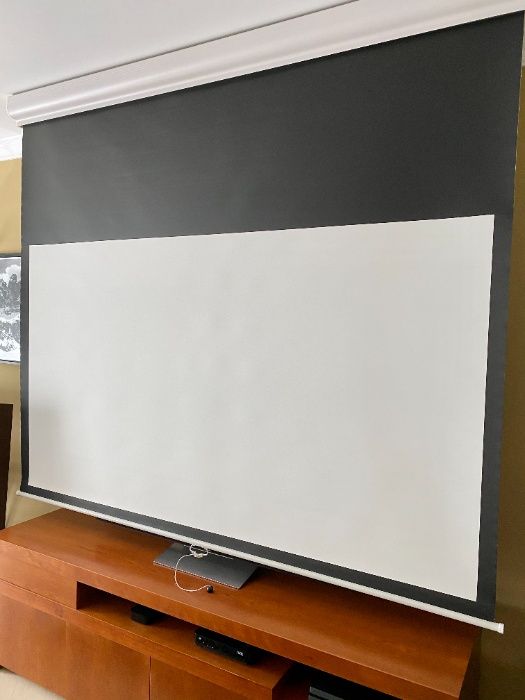 Ecrã de projeção Da-Lite para home cinema