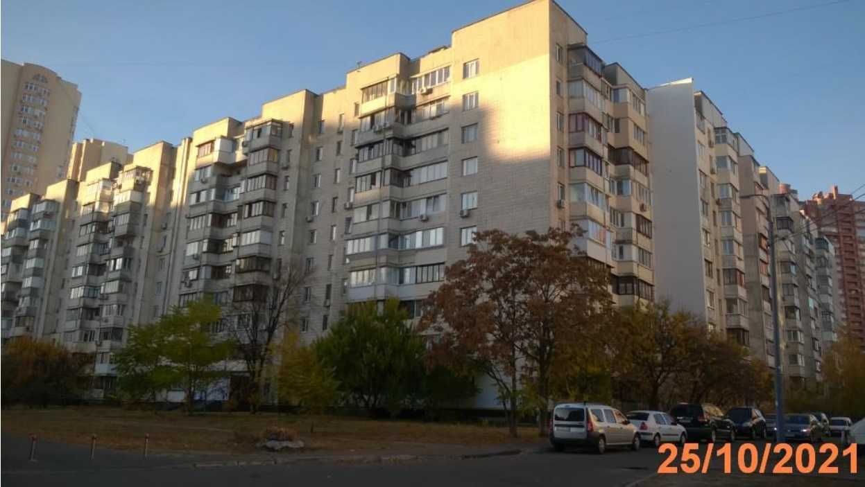 Продаж 3-к квартири 67,81 м2 м.Київ, вул.Драгоманова, 18.  70000$