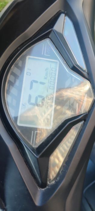 Електроскутер Aima Aerox