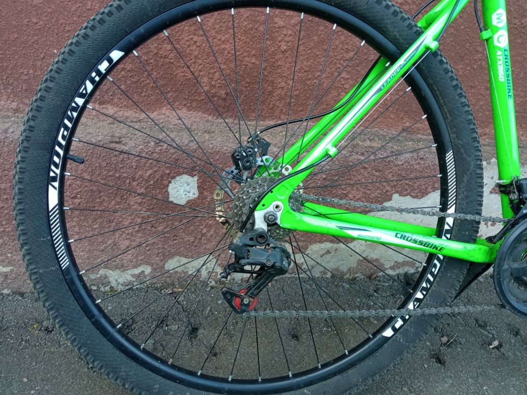 Продам велосипед crossbike leader MTB