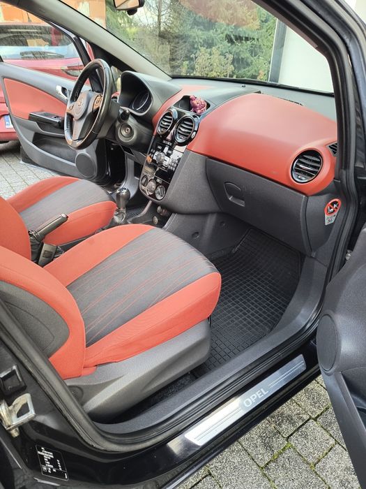 Opel Corsa D 2010r diesel .drugi komplet kòł zima gratis