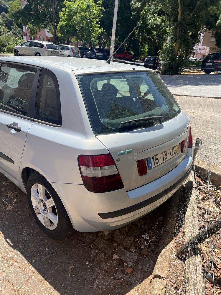 Fiat stilo cinza ano 2003