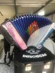 Vendo concertina semi nova com garantia de 2anos