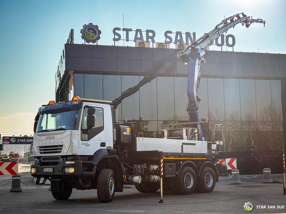 Iveco Iveco TRAKKER 450  6x6 PM 44 FLY JIB Żuraw Kosz  Iveco TRAKKER 450 6x6 PM41S FLY JIB Żuraw Kosz Wywrotka