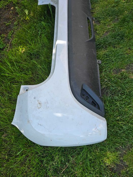 zderzak tył TOYOTA YARIS IV 4 20-