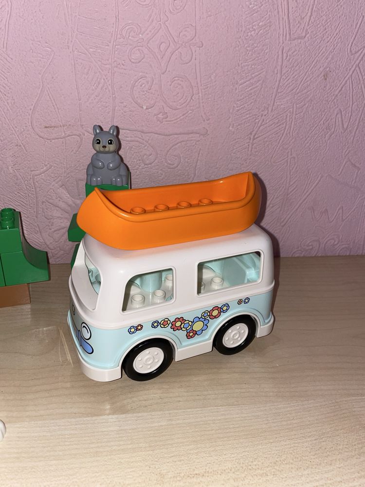 Лего Lego Duplo Семейное приключение на микроавтобусе 10946