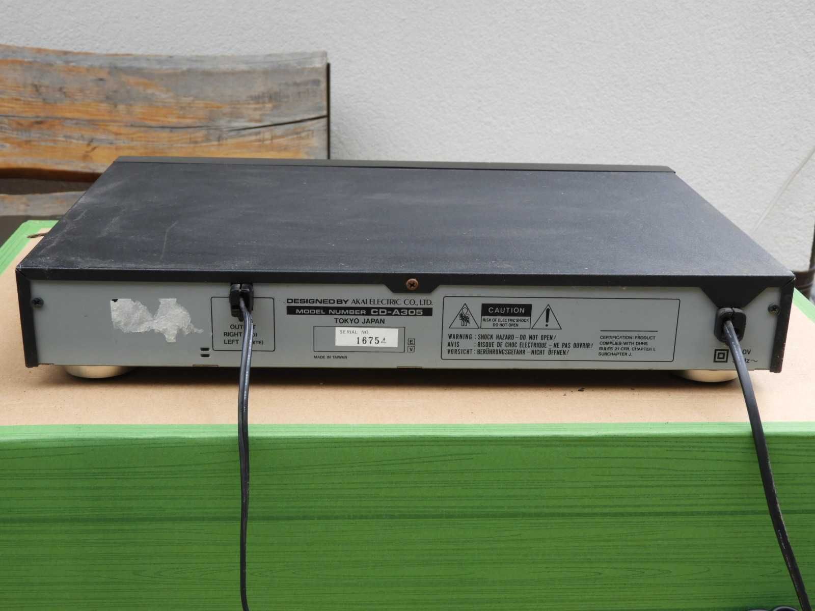 Odtwarzacz CD Akai cd a305