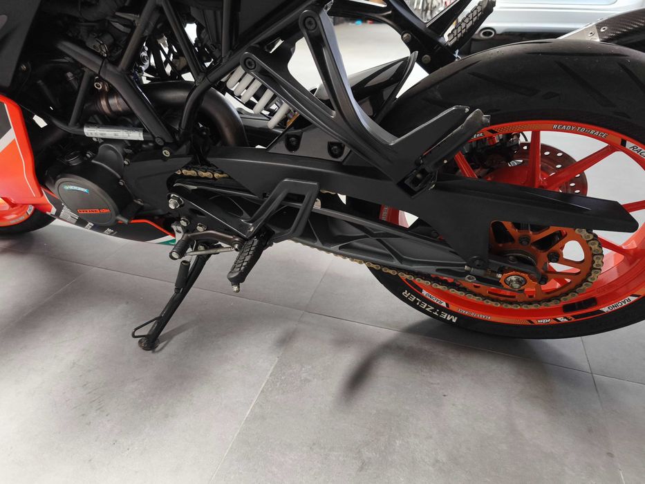 KTM RC 125 como nova