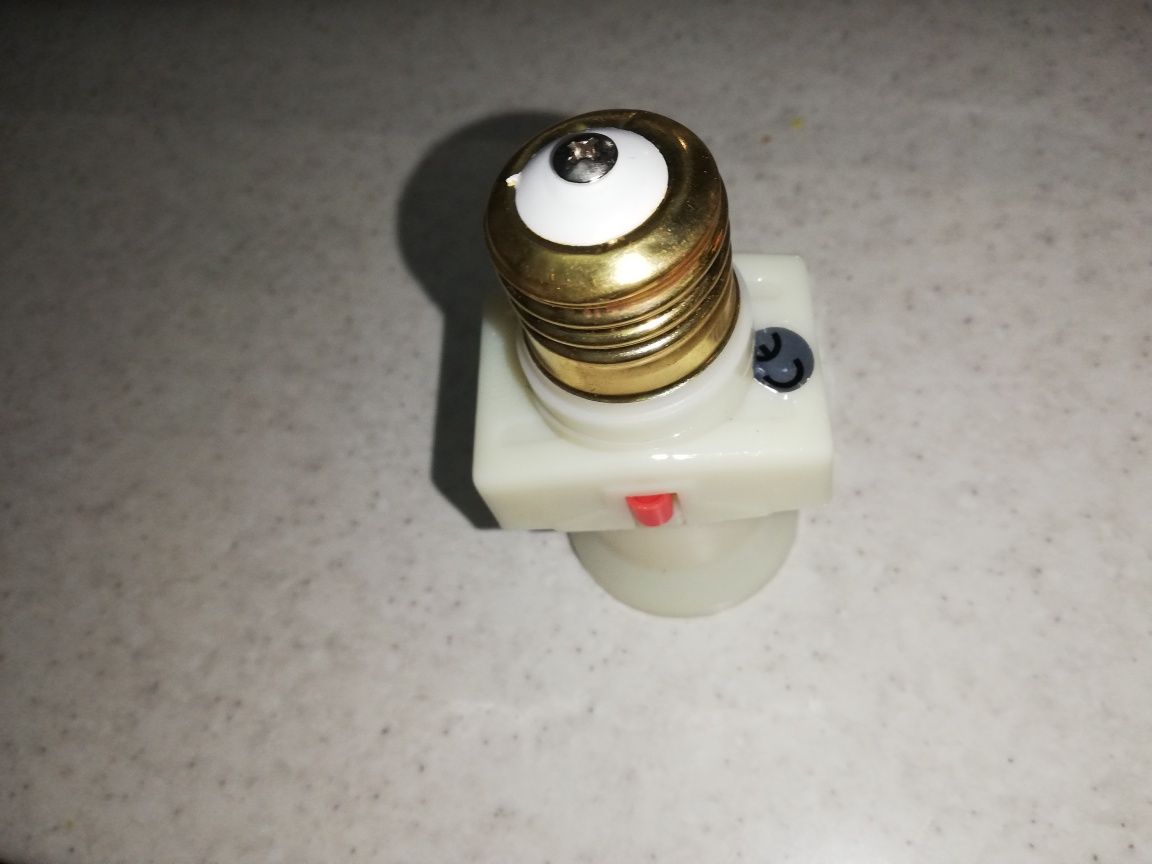 Adapter złodziejka do prądu żarówka adapter nowa