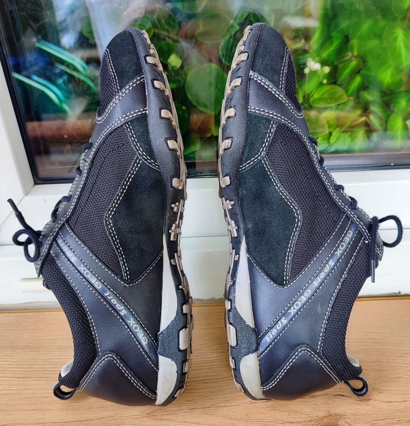 Buty damskie GEOX Respira sneakersy czarne wygodne oddychające r.37