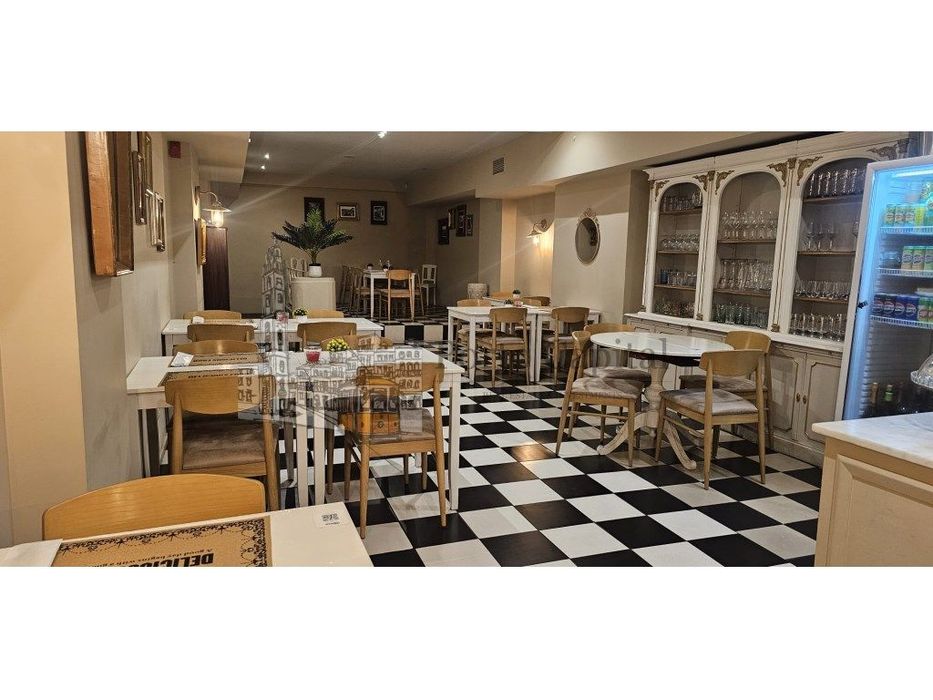 Excelente Oportunidade De Negócio Baixa Do Porto Cedofeita - Trespasse