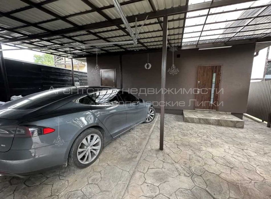 Оренда автономного 5 кімнатного будинку 180 м2 - Крутогорна, 2 Київ