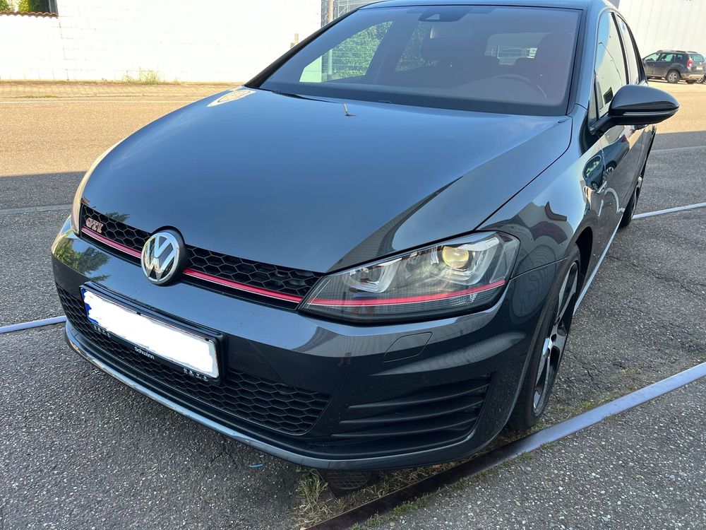 VW Golf GTI Perferformance