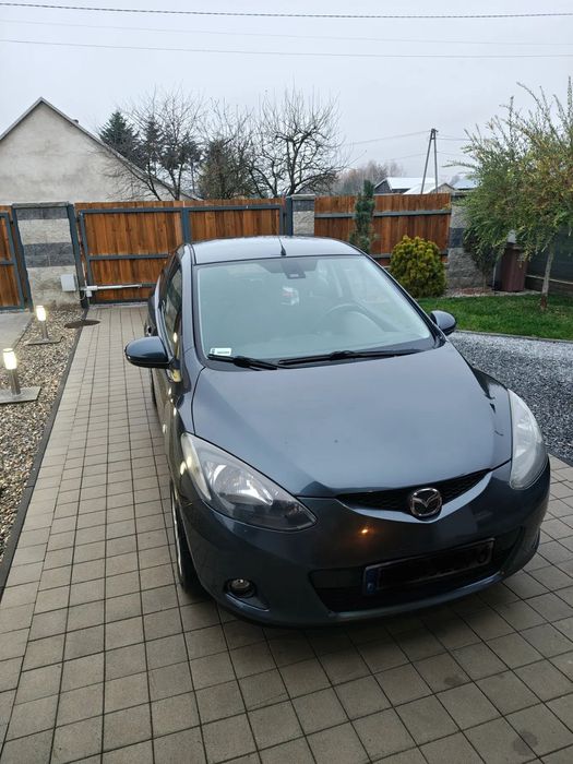 Mazda 2 Mazda 2 ekonomiczny silnik 1.4 diesel, hak