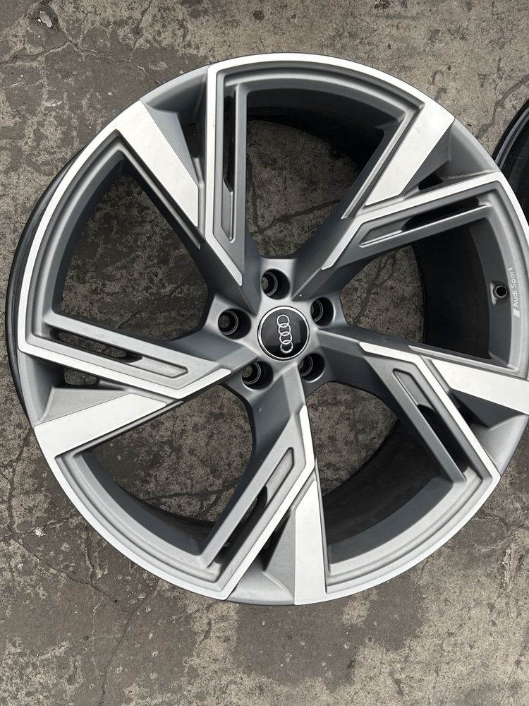 Oryginalne felgi aluminiowe do Audi A6 RS 22 cale