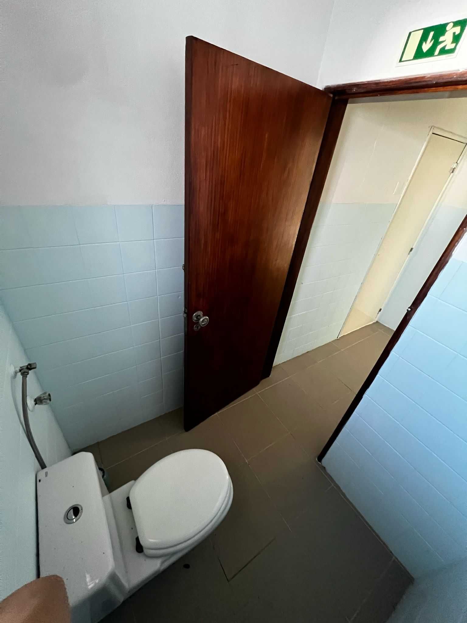 Loja com 255 m2 para alugar no centro de Aljustrel