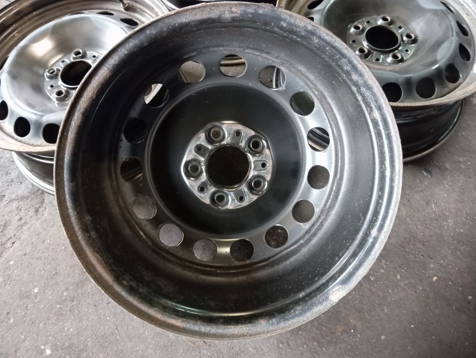 Felgi 7.5Jx17 ET34 BMW X1 E90 E91 Oryginalne Czujniki !