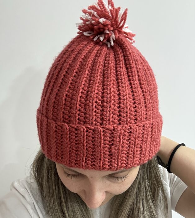 Gorro 1 cor, feito à mão, com/sem pom-pom