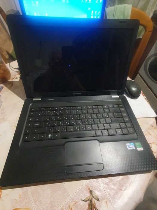 Ноутбук COMPAQ CQ-56