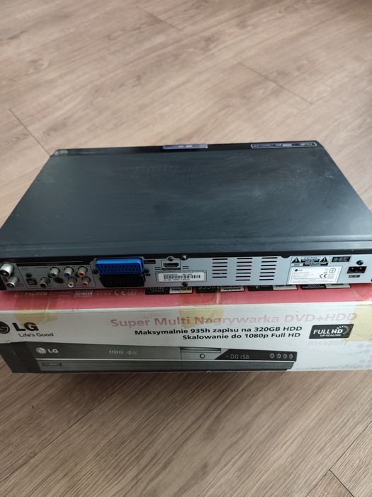LG Multi nagrywarka DVD+HDD 320 GB