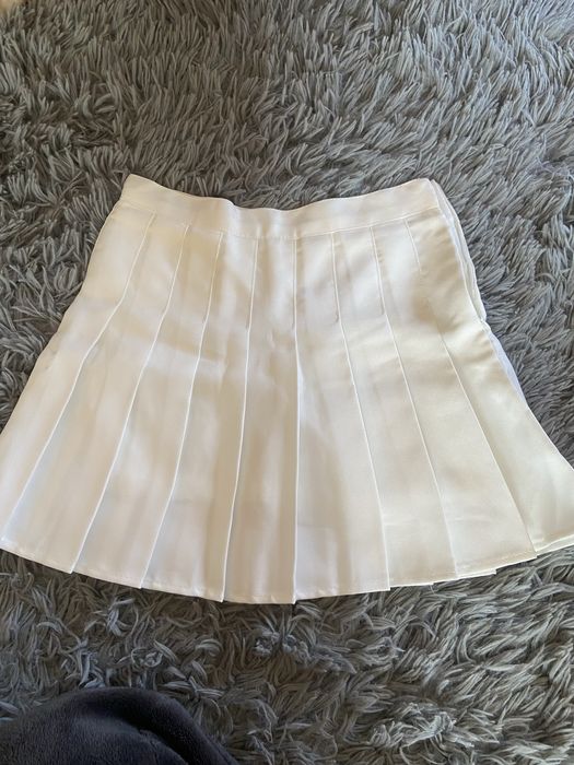 спідниця біла, штани кльош з bershka