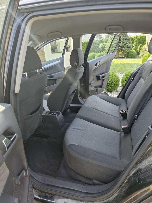 Sprzedam Opel Astra H 1.8 125km Benzyna+LPG 2005r.