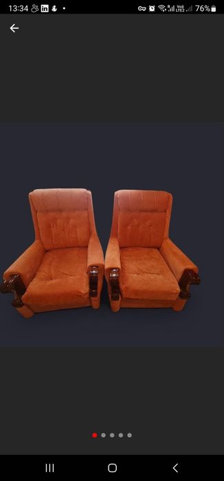 Теракотові крісла