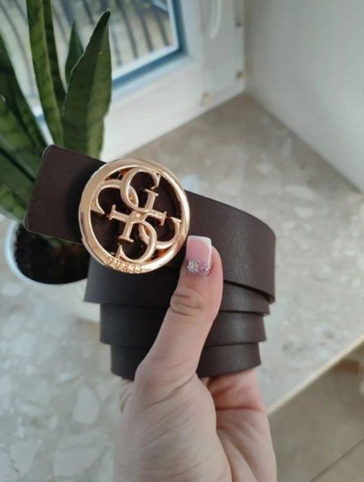 Pasek damski dwustronny Guess brązowy monogram czekoladowy 110 cm