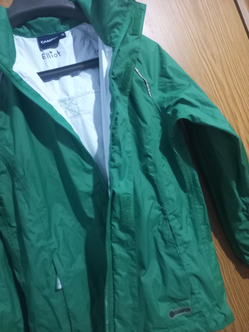Продам куртка - дощовик на хлопчика 140 см
