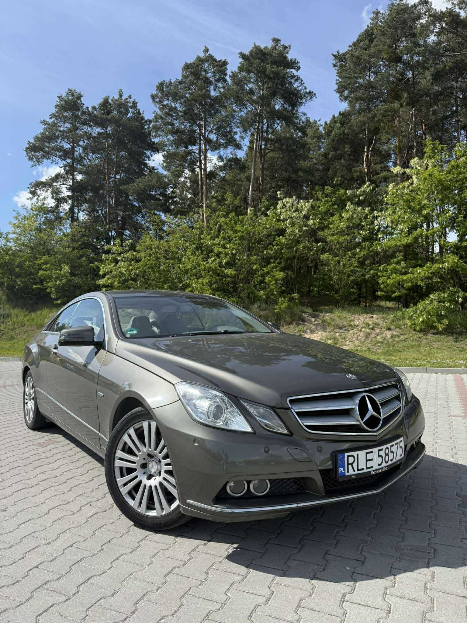 Mercedes-Benz, E200 CGI Coupe