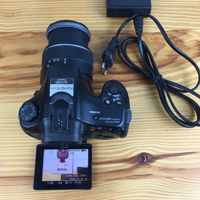 Sony a 57, Minolta 70-210 mm, Minolta 50 mm, спалах Meike 2 + сумка