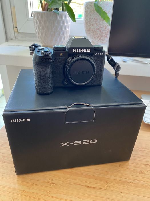 Aparat Fujifilm X-S20 jak NOWY / gwarancja do 09.2027 / przebieg 994