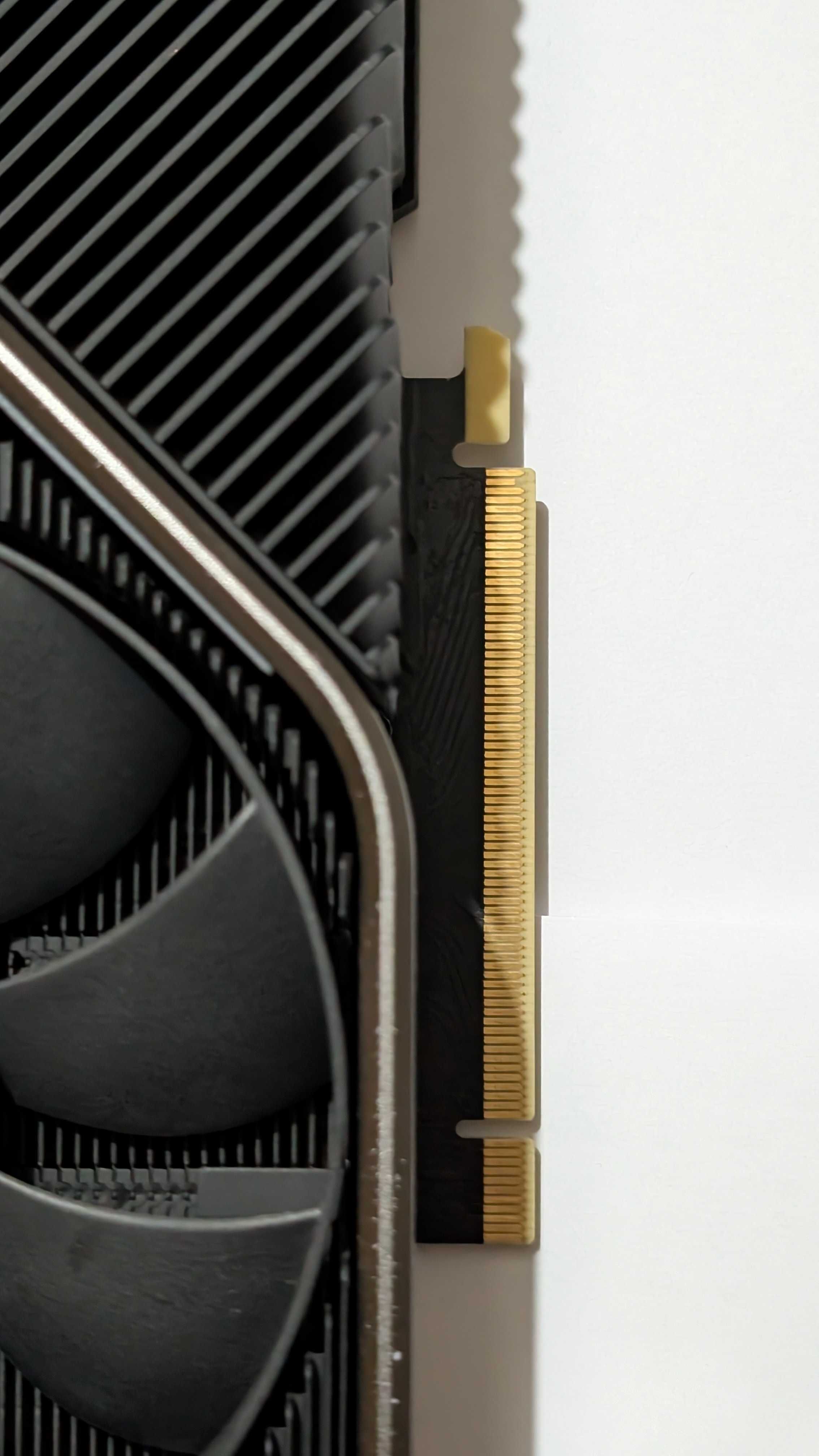 NVidia RTX 3090 Founders Edition - Design Reference - 24GB GDDR6X