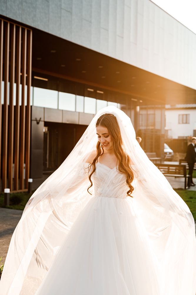 Весільна сукня трасформер