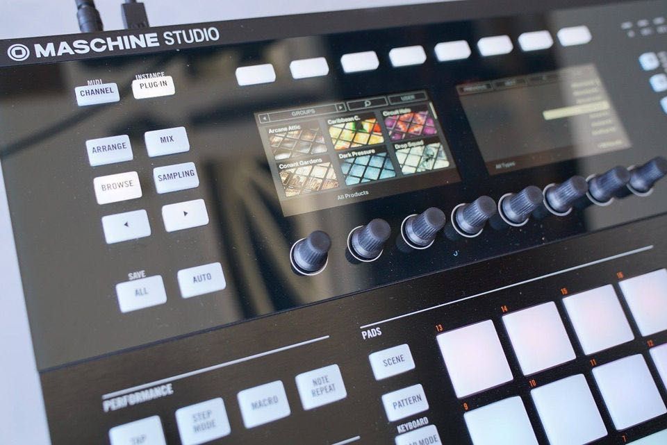 Como N O V O ! ! » Native Instruments Maschine Studio (com software)