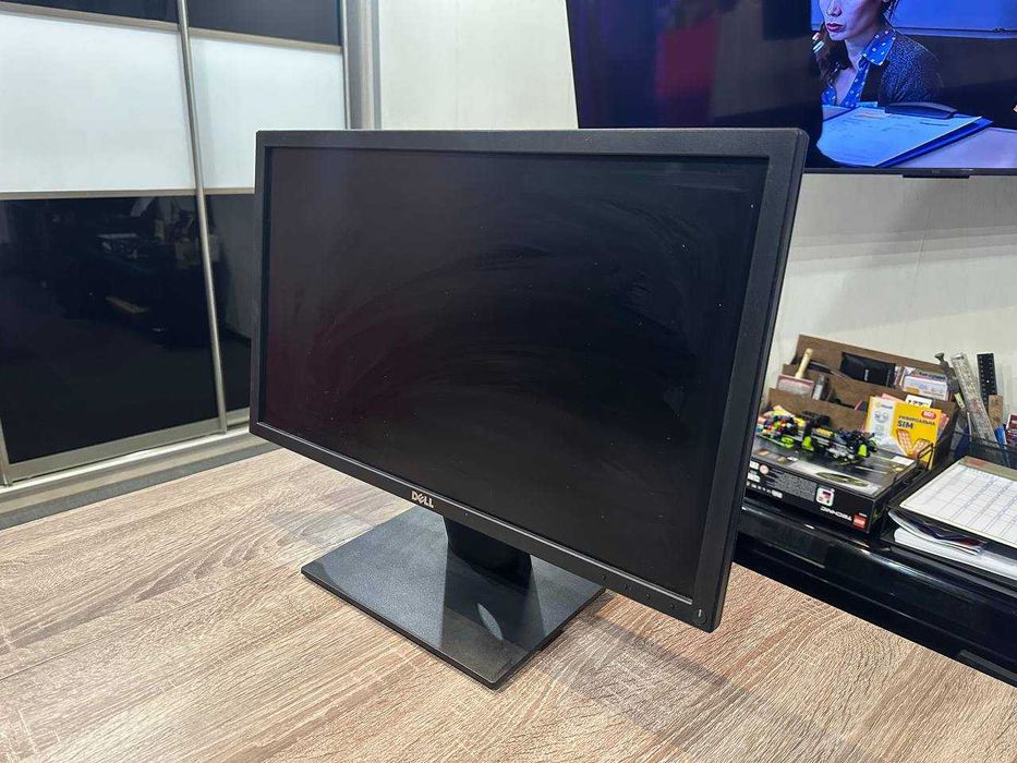 Монітор Dell E2318H — 23" (IPS-like TN, Full HD, DisplayPort)